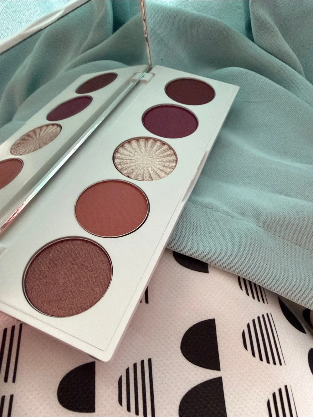 NEW OFRA Signature Palette Symphony - Pink and White Packaging